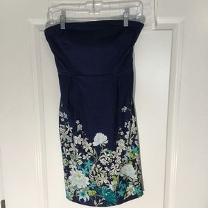 Old Navy Ladies Strapless Summer Floral  Dress  Blue/ White/Green Size 6